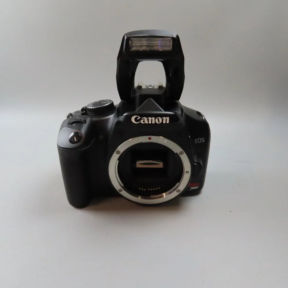 Canon EOS Rebel XSi DS126181 Digital SLR DSLR Camera Body ONLY TESTED